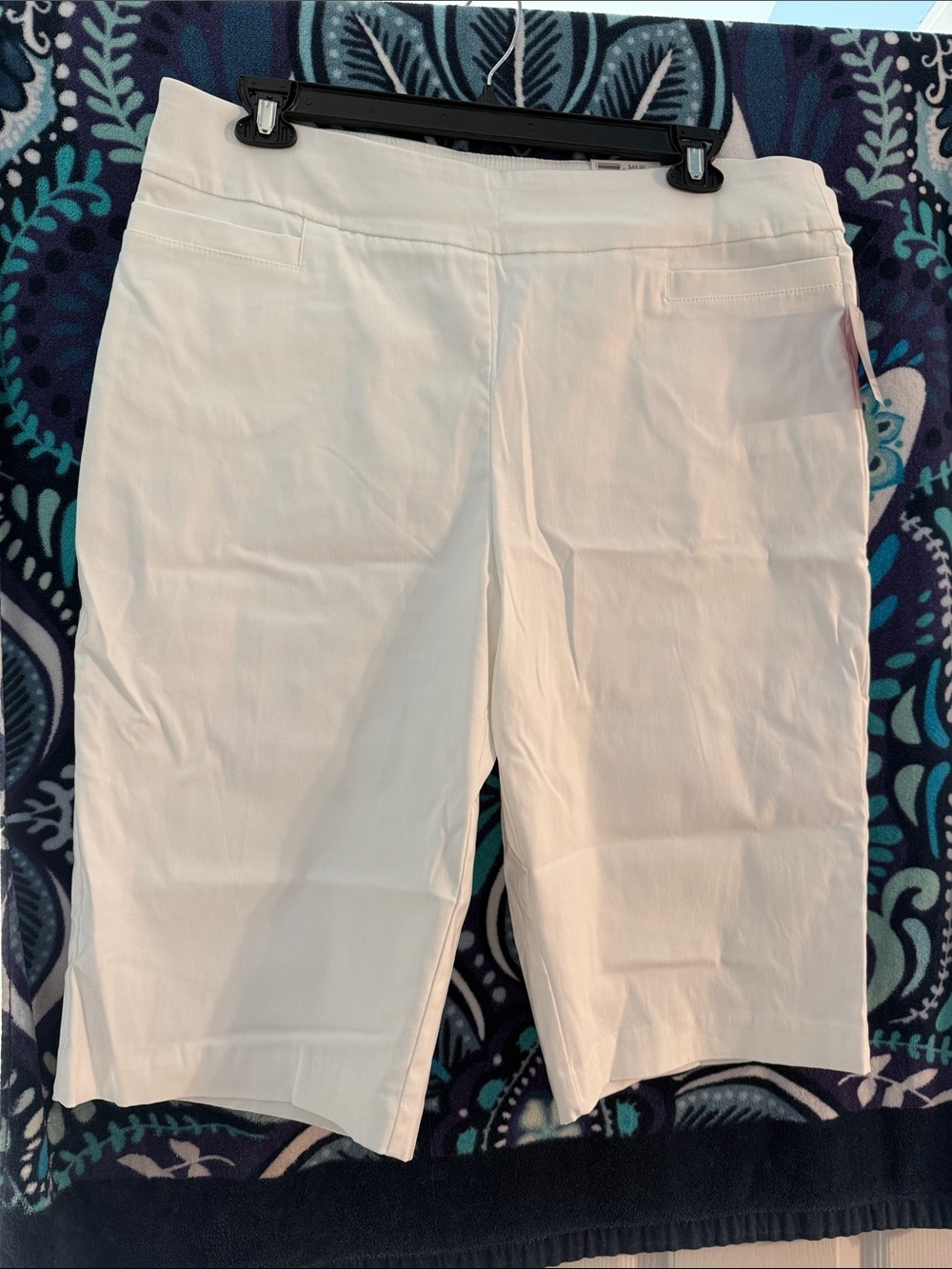 Kim Rogers White Bermuda Shorts - Tailored Pull-On Style 18
